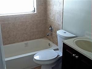 2nd image of 1616 SW 11th St APT 8