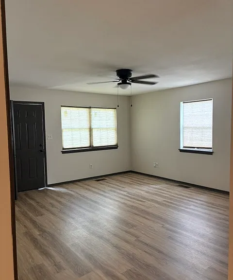 155 Lake Vista Cv — Photo 1