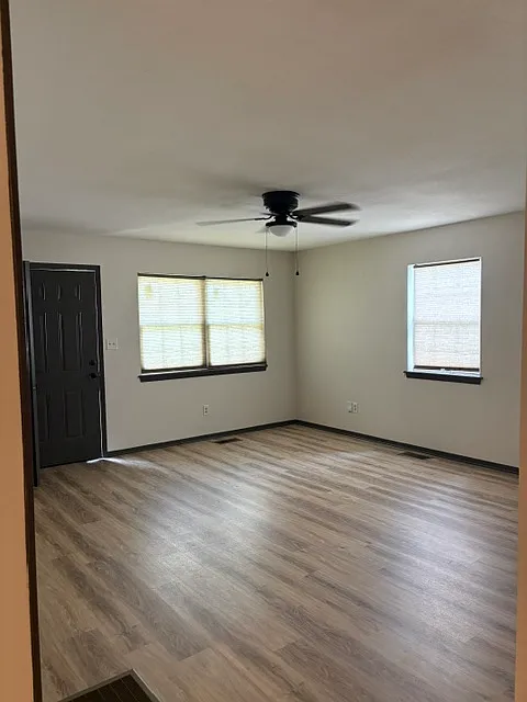 155 Lake Vista Cv