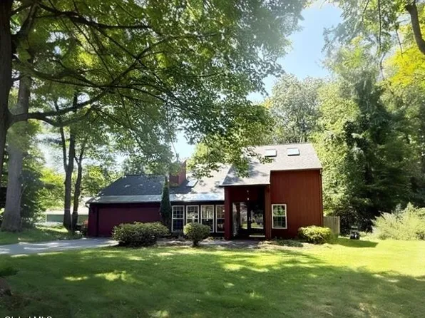 11 Sand Spurrey Road, Malta, NY 12020