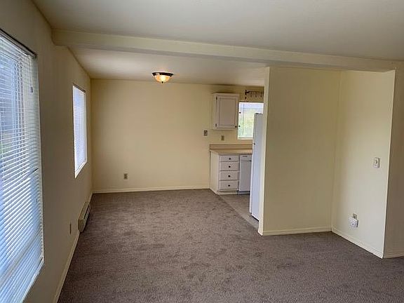 4th image of 9726 6th Ave NW APT 1