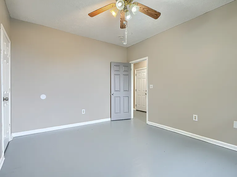 3308 Elgin Ave #3B — Photo 8