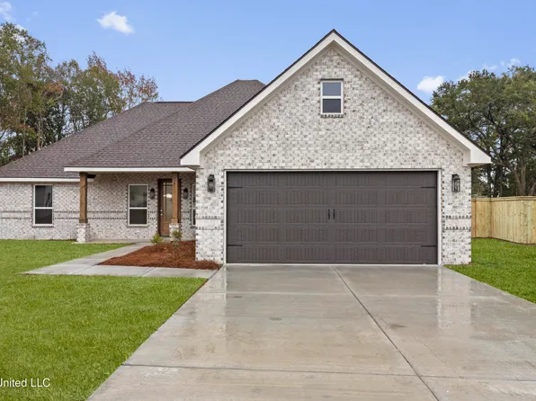 1772 Granhurst Dr, Gautier, MS 39553