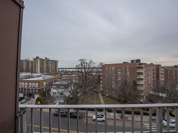 3rd image of 21230 23rd Ave APT 6K
