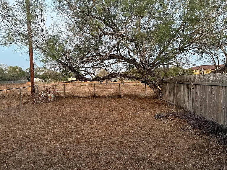 821 Nancy Ln #A — Photo 37