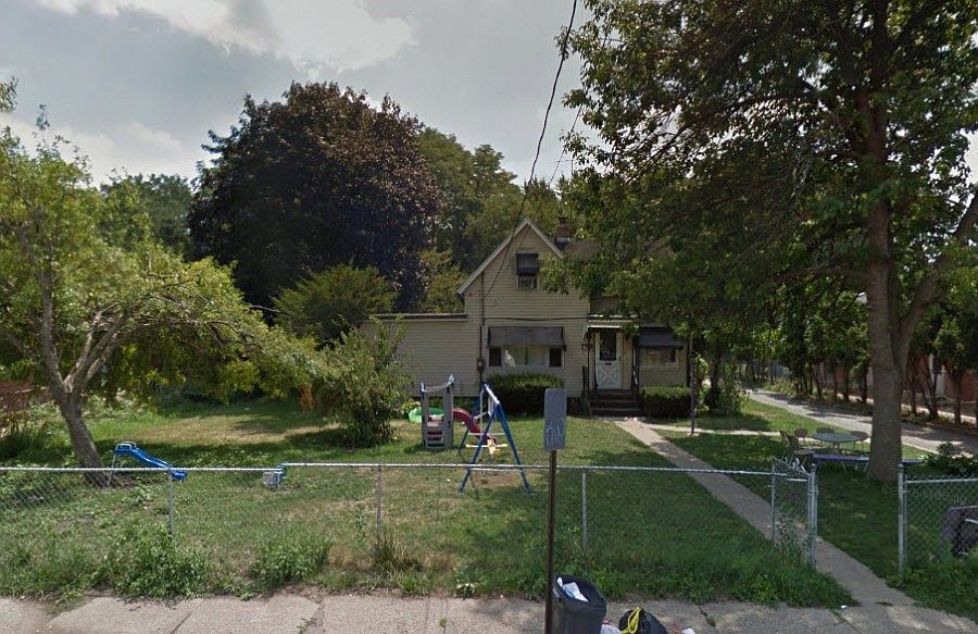 1st image of 2325 7th Ave