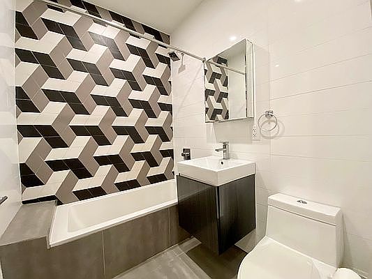 3rd image of 59 E 126th St #2D