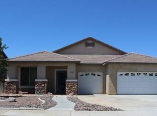 11788 Luna Rd, Victorville, CA 92392