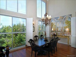 5th image of 4949 Genesta Ave Unit 411