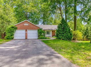 1106 Crestview St, Oakville, ON L6J 2C6