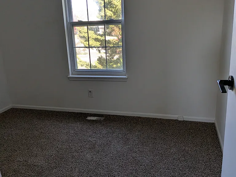 3910 Overland Cir — Photo 22