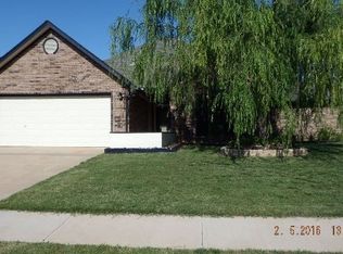 105 NE 51st St, Lawton, OK 73507