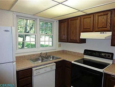 3rd image of 540 W Maple St