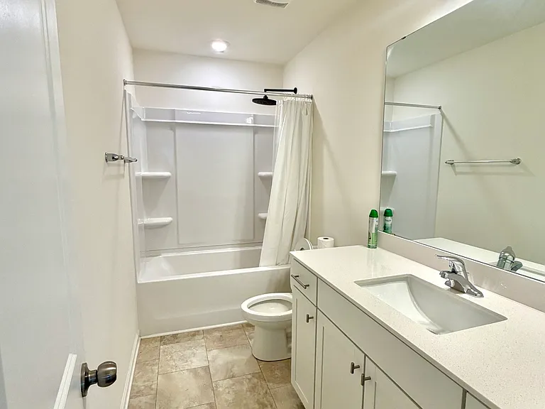 804 Omni Ct — Photo 14