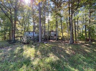 201 Shady Grove Dr, Thaxton, VA 24174