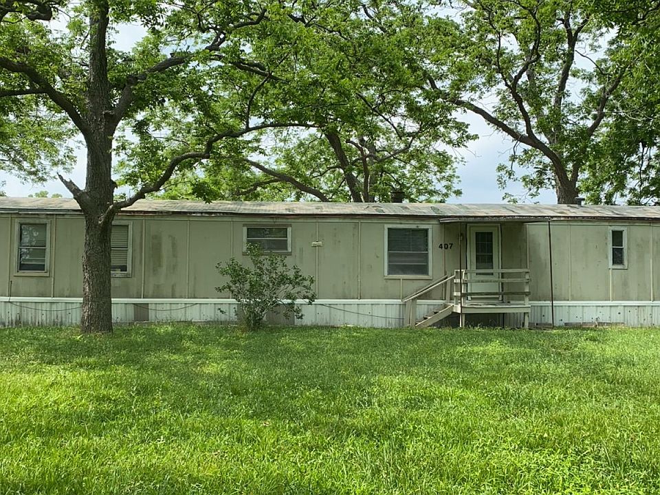 1st image of 407 Pecan Valley Dr