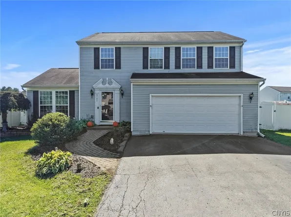 5494 Ravensthorpe Way, Clay, NY 13041