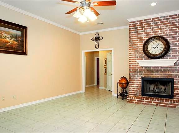 5th image of 13285 Vicki Lynn Ln