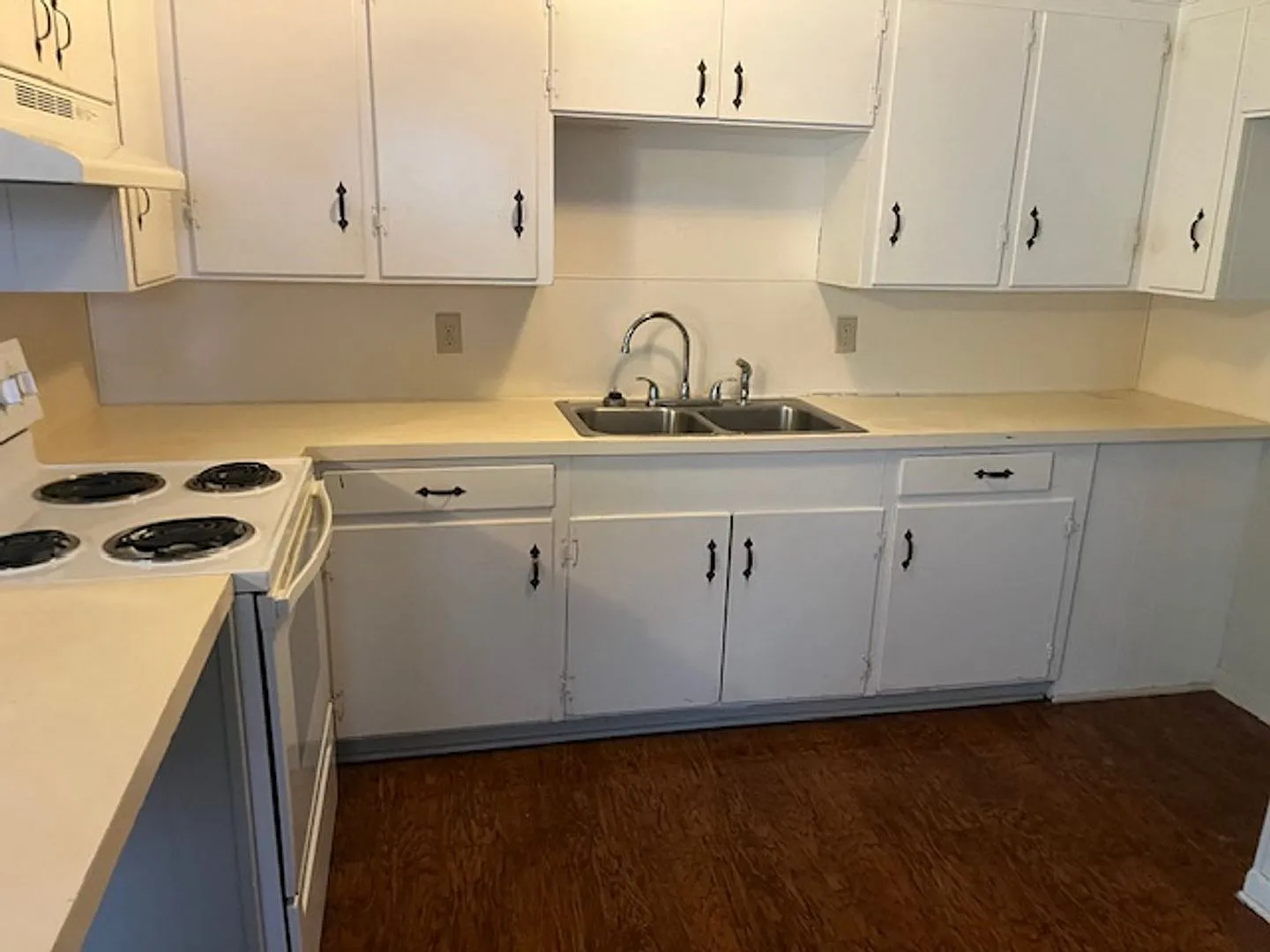 616 Jeanette — Photo 2