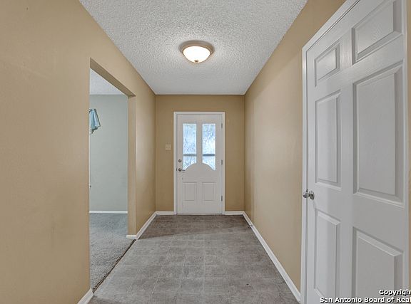 2nd image of 861 Twin Oaks Dr