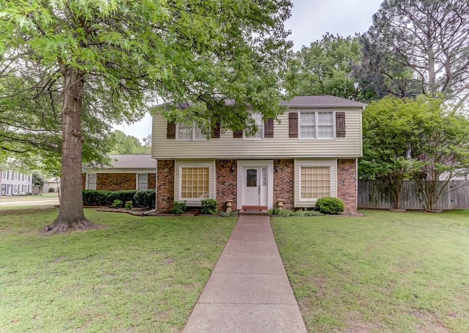 2nd image of 1342 Brookside Dr