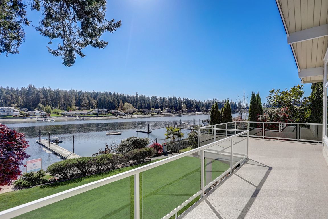 Forest Beach Dr NW-042