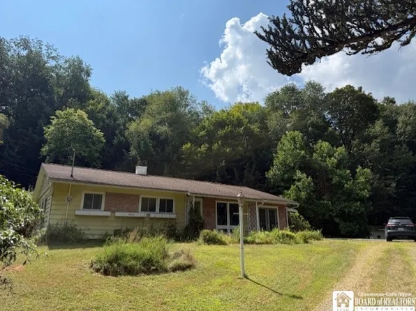 16 Goss Ave, Portville, NY 14770