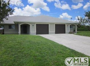511 SE 4th Ter, Cape Coral, FL 33990