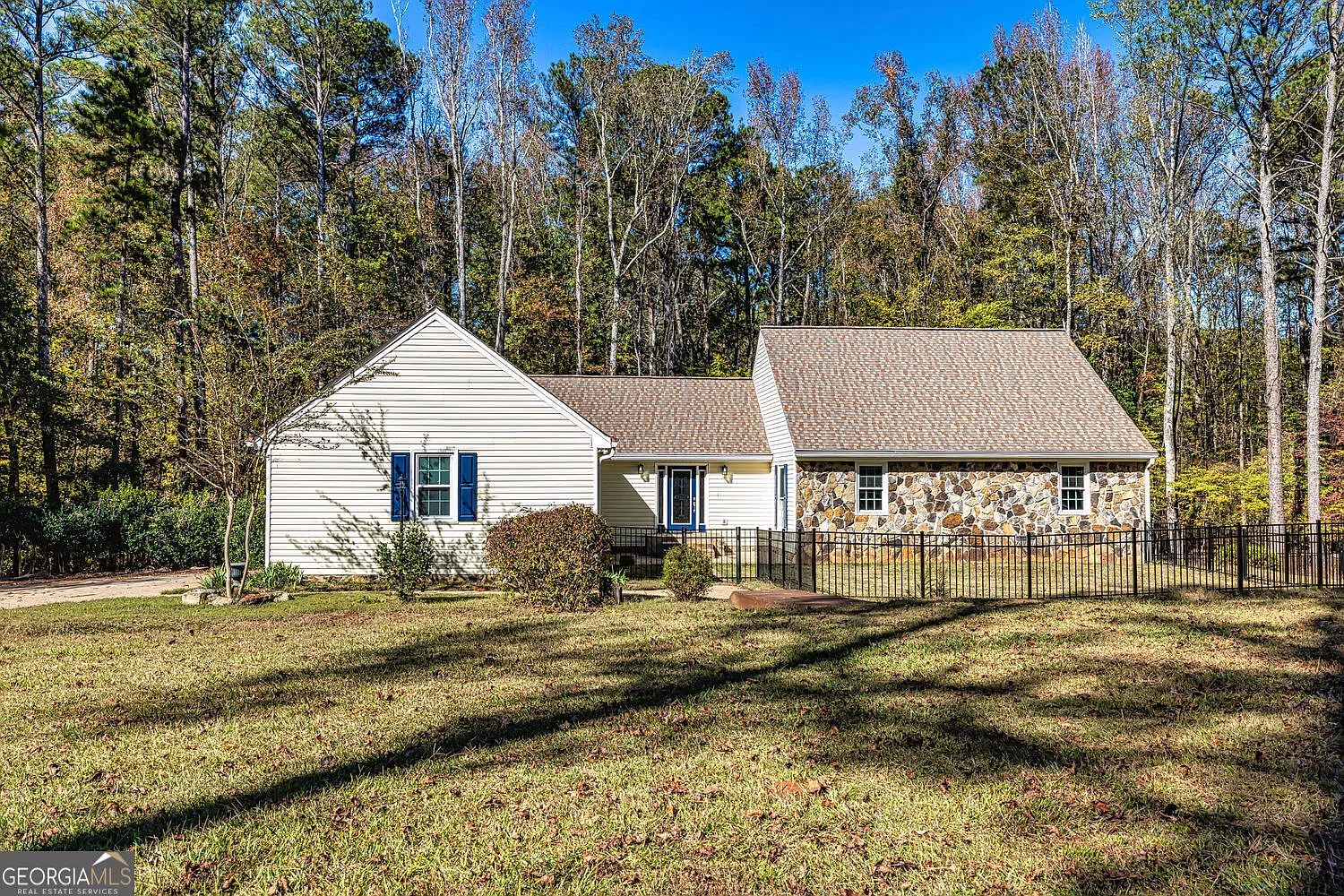 175 Kingswood Dr photo 1