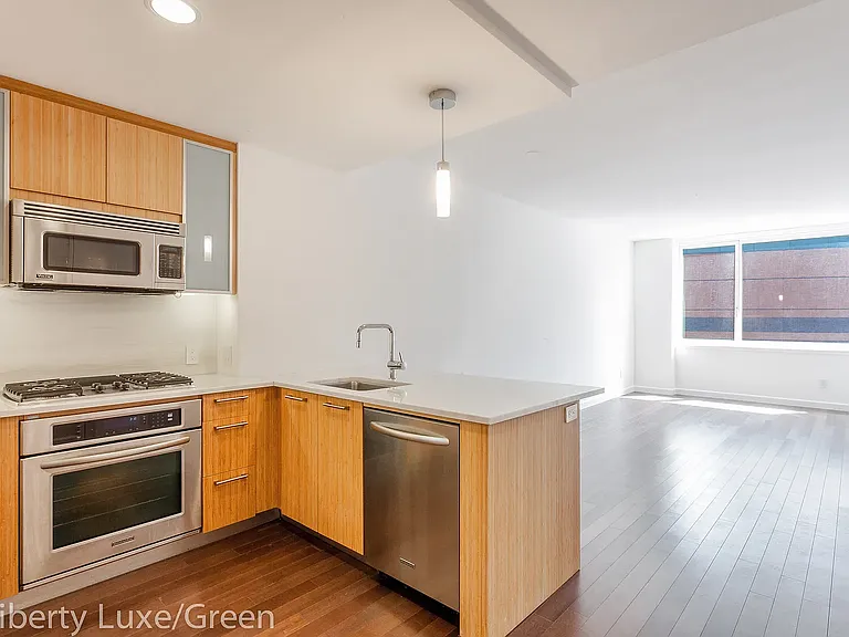200 N End Ave #12S — Photo 1