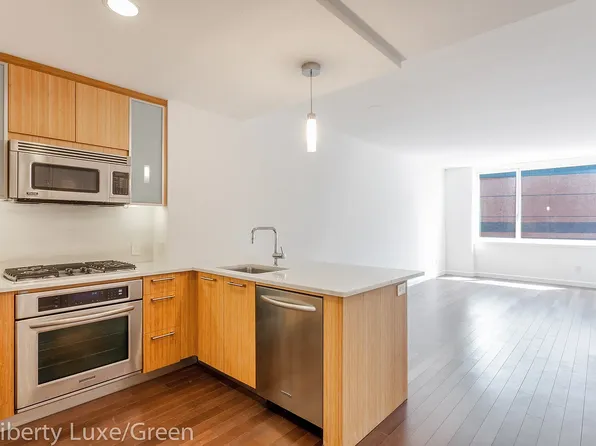 200 N End Ave, New York, NY