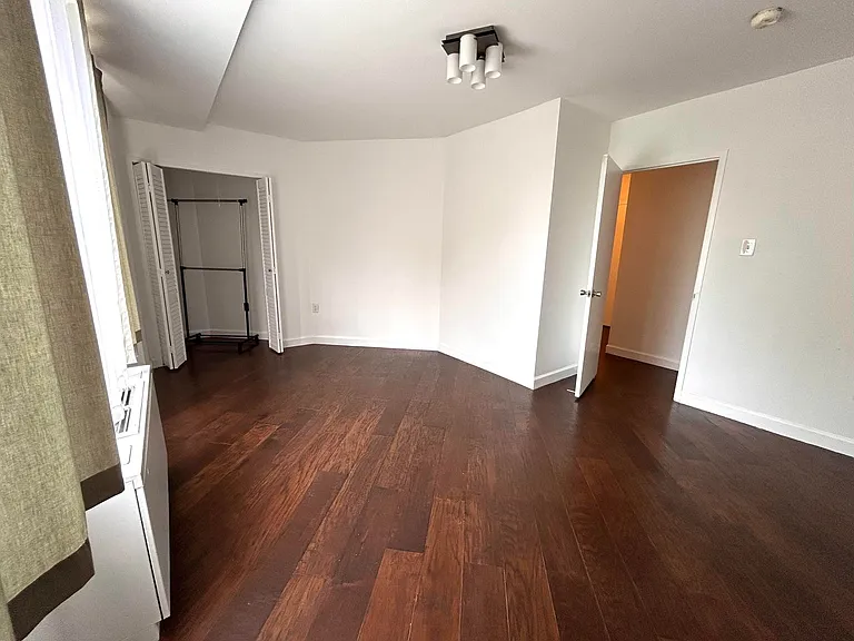 4000 Tunlaw Rd NW #318 — Photo 13