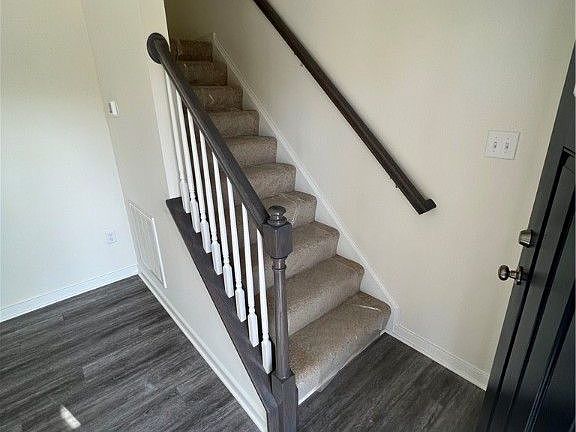 4th image of 5301 Glenside Dr
