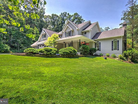 3rd image of 120 Monacy Rd