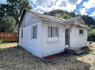 9621 Old Highway 99 S, DILLARD, OR 97432