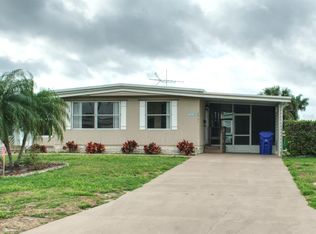 1203 Apache Cir, Tavares, FL 32778