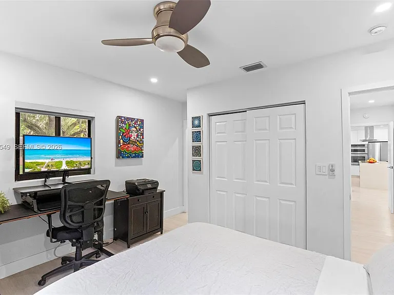 7831 SW 54th Ct — Photo 43
