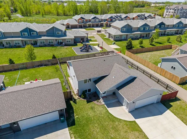 809 24th Ave NW, Austin, MN 55912