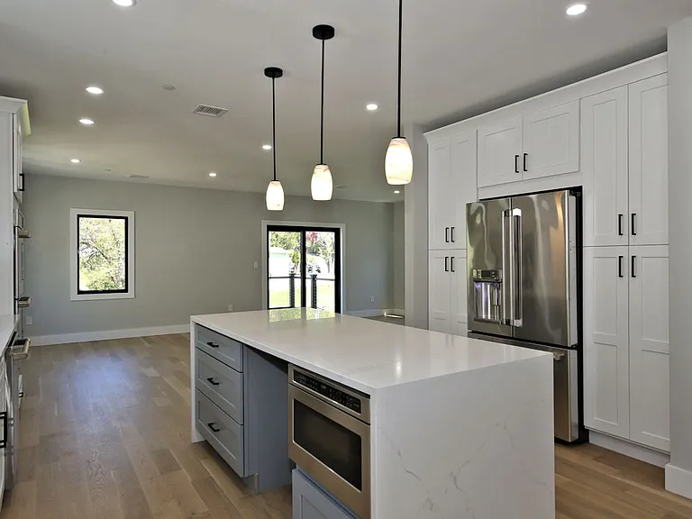 23 Hudson Ave #1 — Photo 3