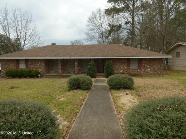 238 Westview Cir, McComb, MS 39648