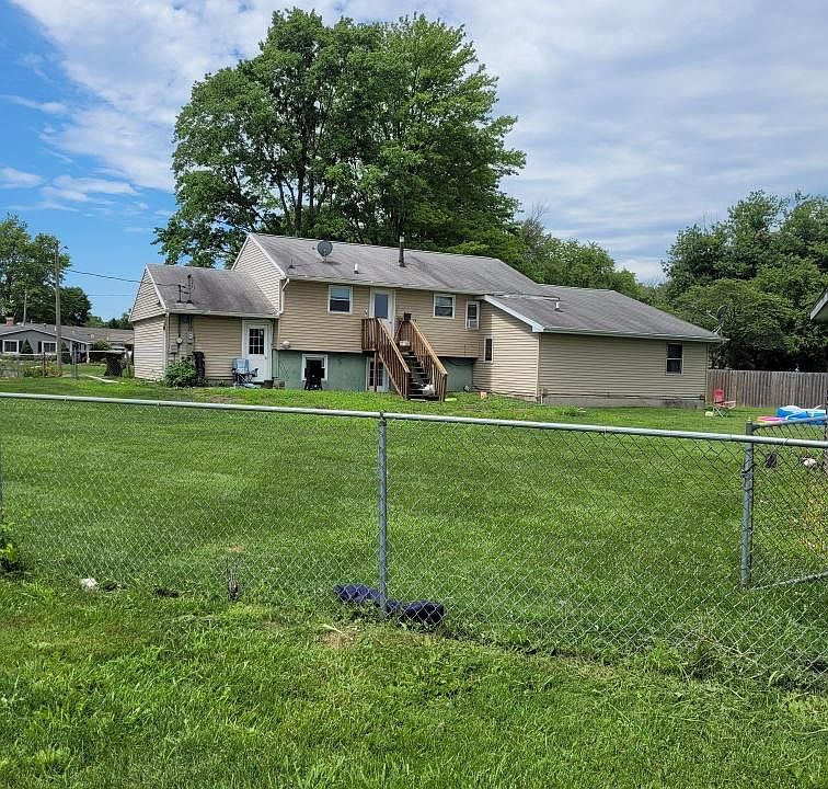 237 Circle Dr, Arcola, IL 61910 Zillow