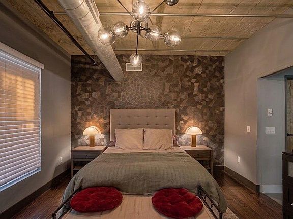 4th image of 918 N 3rd St Unit 201