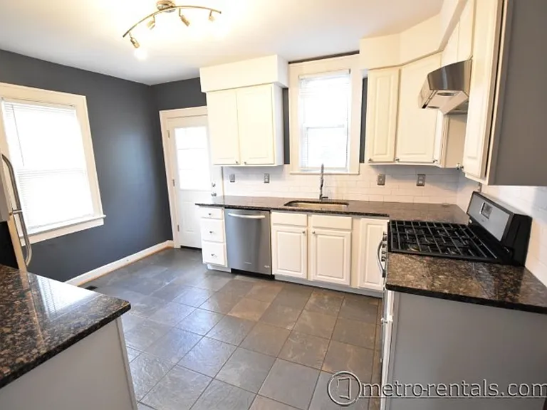 2659-2661 Deming Ave — Photo 8