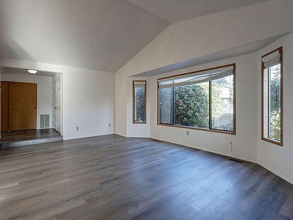 4th image of 2739 SW 347th Pl