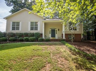 1103 Macqueen Cir, Helena, AL 35080