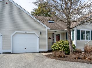 16 Driver Ln, Mashpee, MA 02649