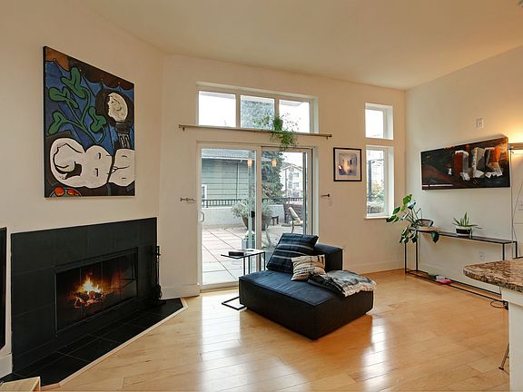 5th image of 231 Belmont Ave E Unit 103