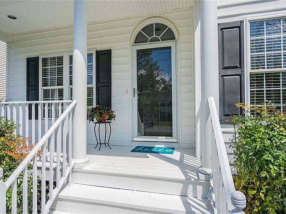 2nd image of 5401 Luxford Way