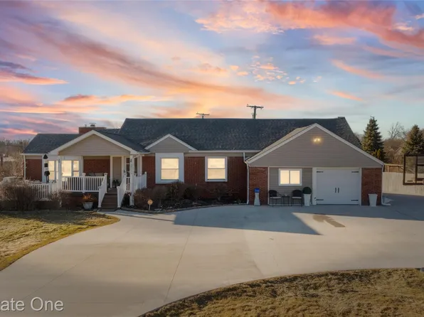 38233 Little Mack Ave, Clinton Township, MI 48036