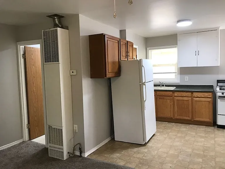 1591 Zener St — Photo 18